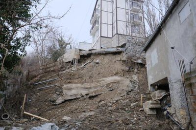 В Ялте рухнул склон жилого дома