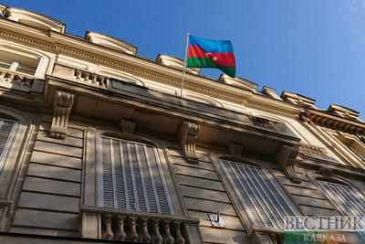 Франция промеряет дно в отношениях с Азербайджаном