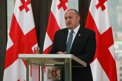 Коморовский и Маргвелашвили обсудили евроинтеграцию Грузии 